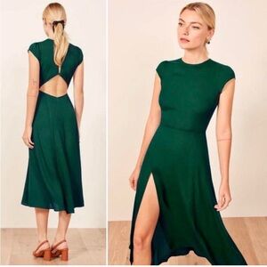 Reformation Gavin open back midi dress in Green. Crepe midi dress short sleeve